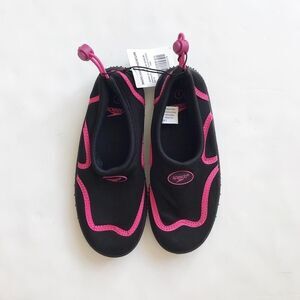 Speedo NWT girls aqua sock size 1 youth